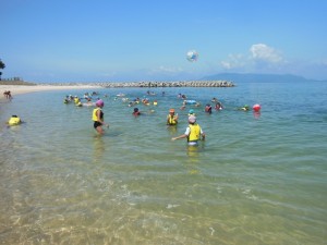 午前中の海水浴