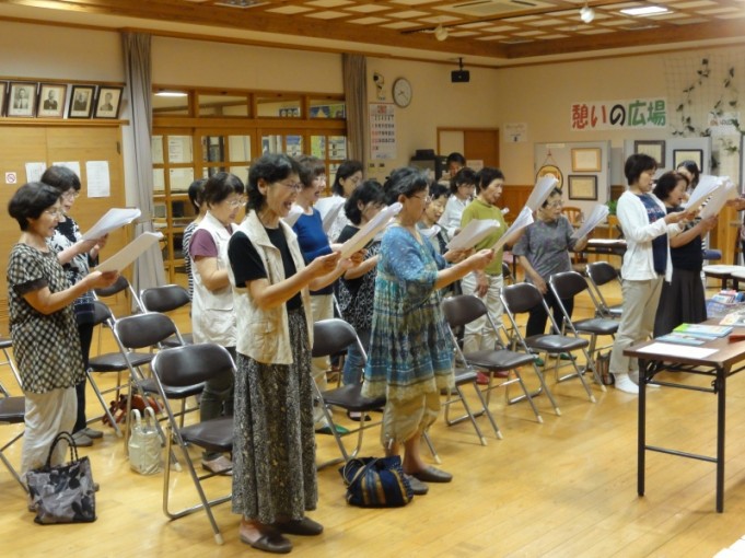 声の出し方をみんなでやっております。 あかいえ・あおいえ・・・・