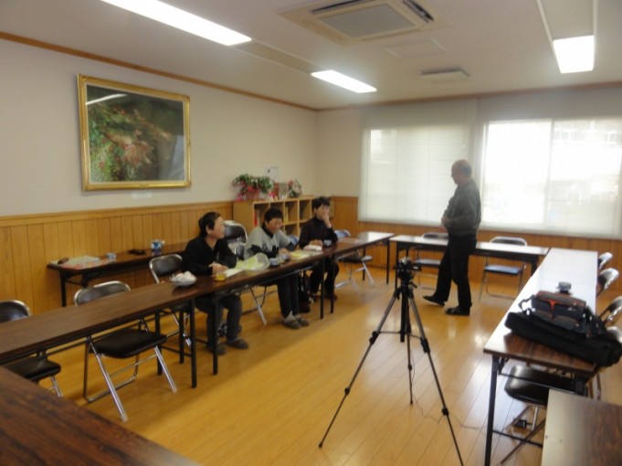 録音にするか録画にするかを打ち合わせ中。