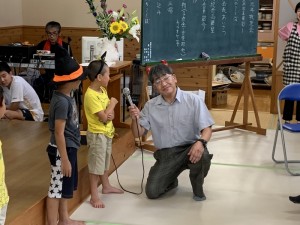 BD00491D-5585-47D1-99F2-EC8EEB45D46C